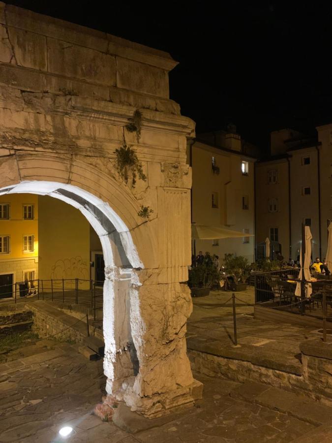 Appartamento Trieste San Giusto Экстерьер фото